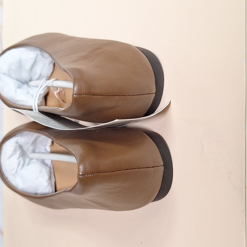 Amazon Essentials Point Toe Flats Slip On Shoes Brown - Picture 5 of 9